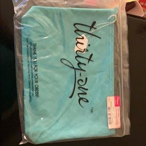 NWT thirty one teal zipper pouch